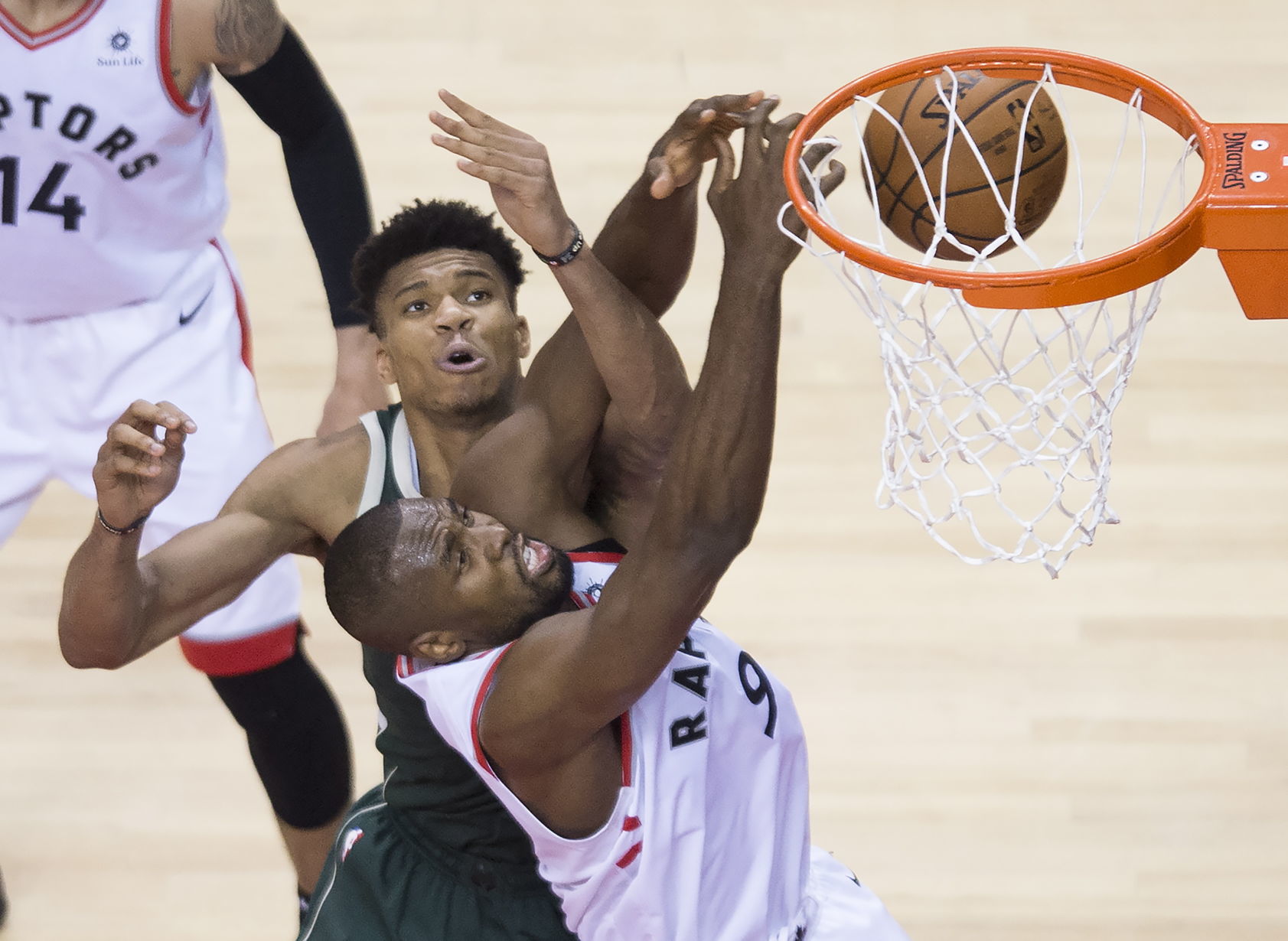 Raptors 120, Bucks 102